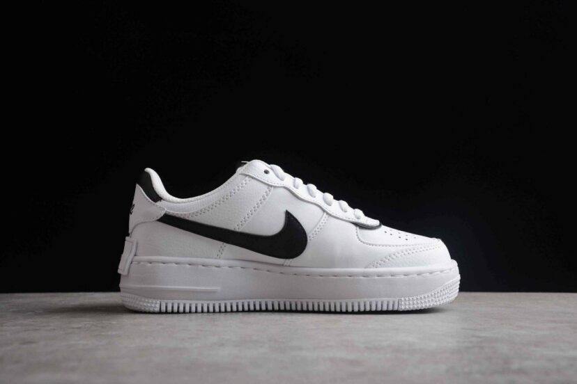 Air Force 1 07 Low White Black