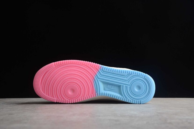 Air Force 1 07 Low White Blue Red
