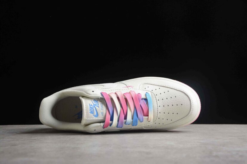 Air Force 1 07 Low White Blue Red
