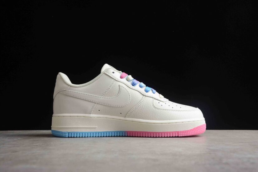 Air Force 1 07 Low White Blue Red