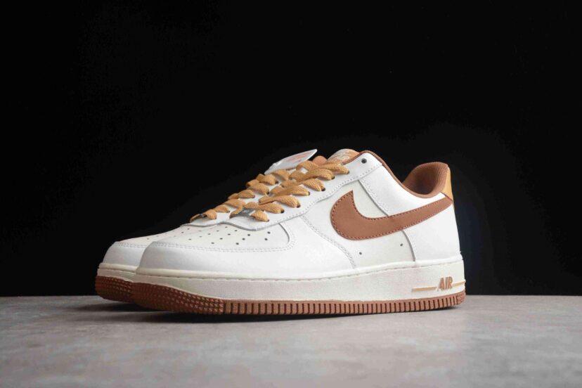 Air Force 1 07 Low White Brown