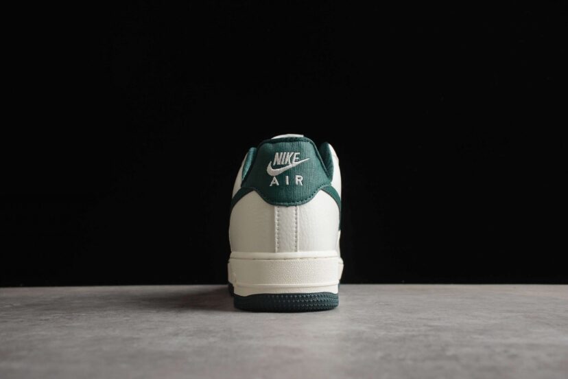Air Force 1 07 Low White Dark Green