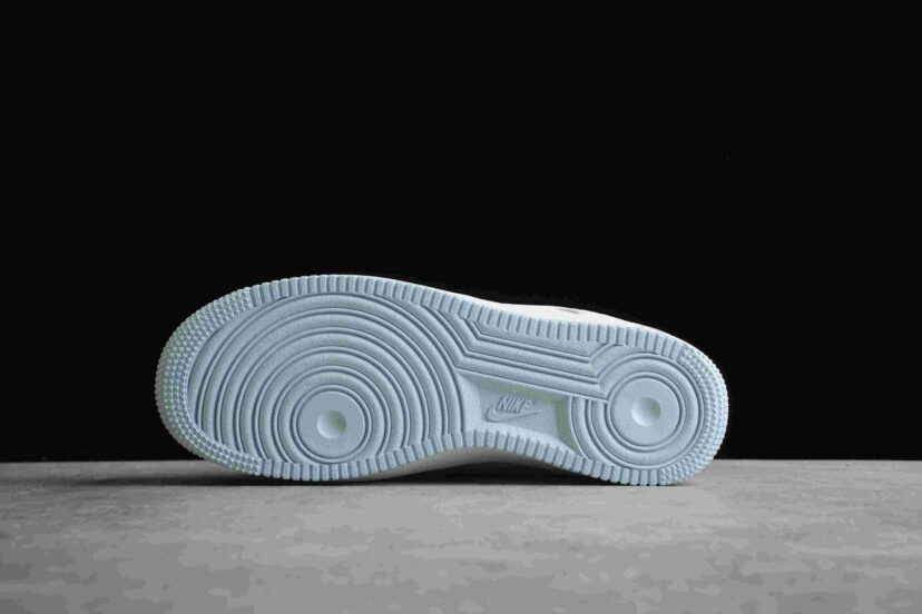 Air Force 1 07 Low White Light Blue – 2