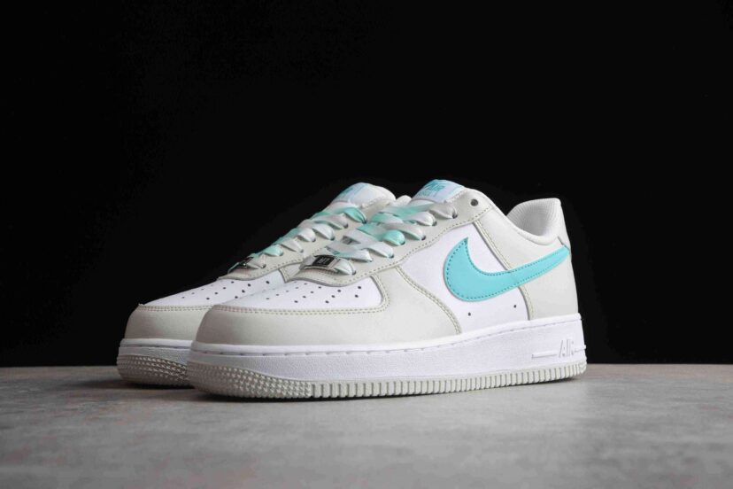 Air Force 1 07 Low White Navy Blue