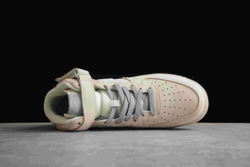 Air Force 1 07 Mid Brown Light Grey