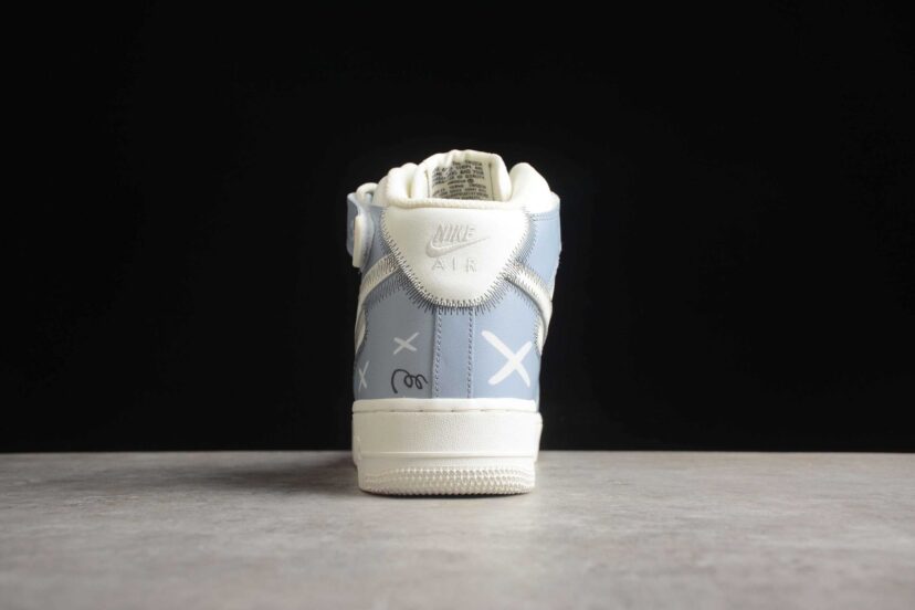 Air Force 1 07 Mid Kaws