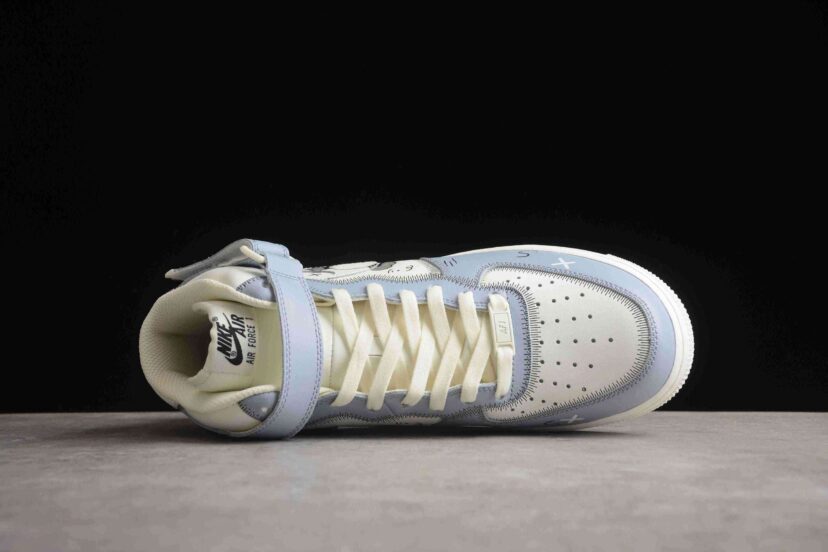 Air Force 1 07 Mid Kaws