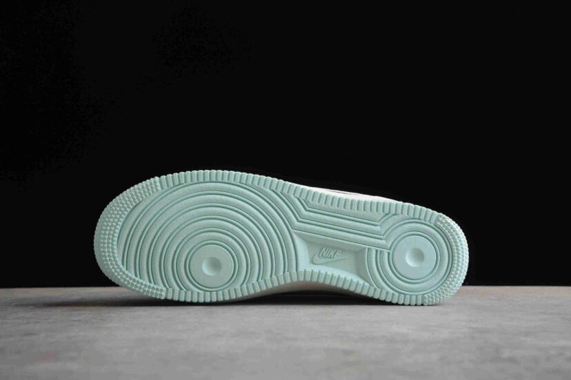 Air Force 1 07 White Light Blue