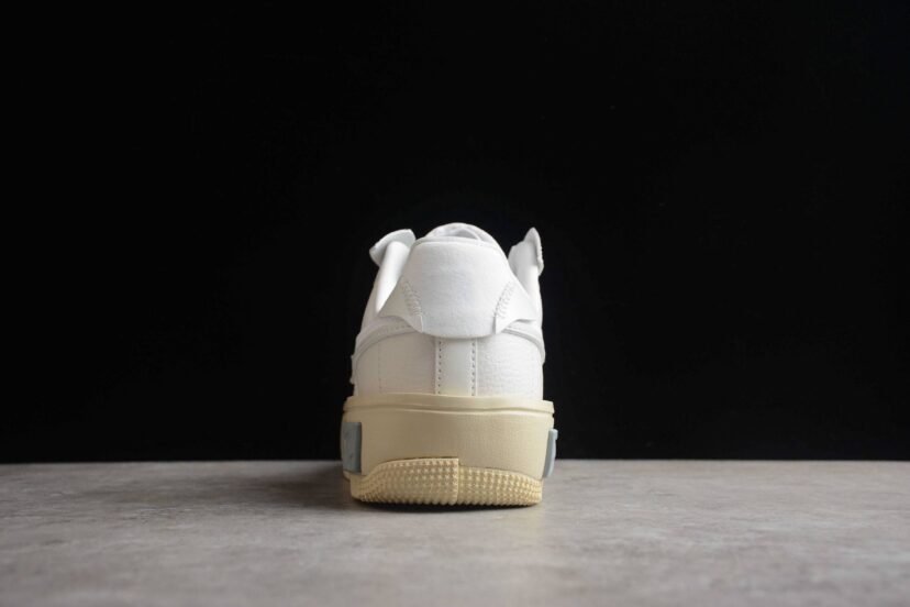 Air Force 1 Fontanka Phantom Beach