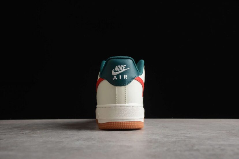 Air Force 1 Low Sail Green Red