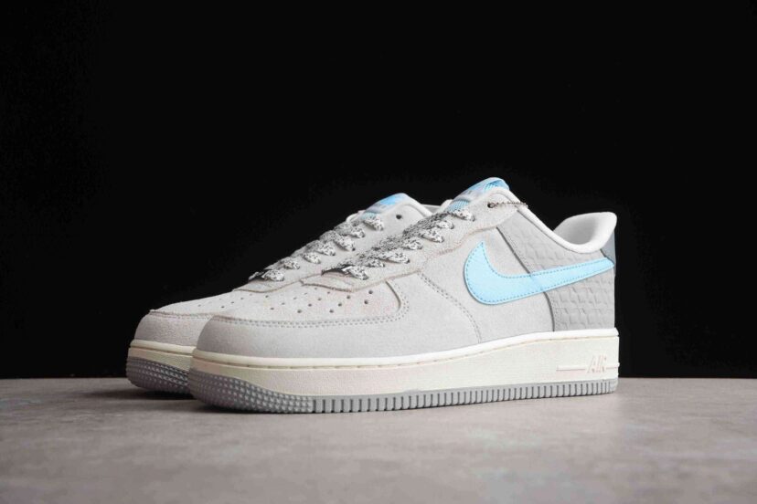 Air Force 1 Low Snowflake