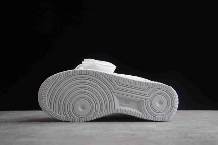 Air Force 1 Low White Bow