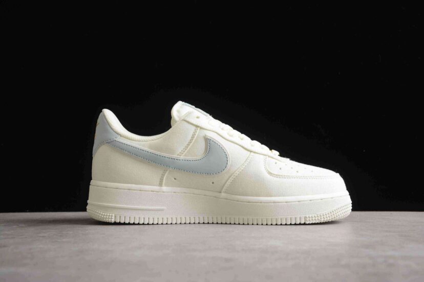 Air Force 1 Low White Light Blue