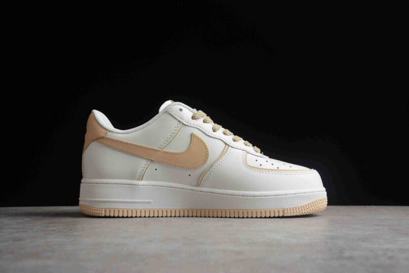 Air Force 1 Low White Light Brown