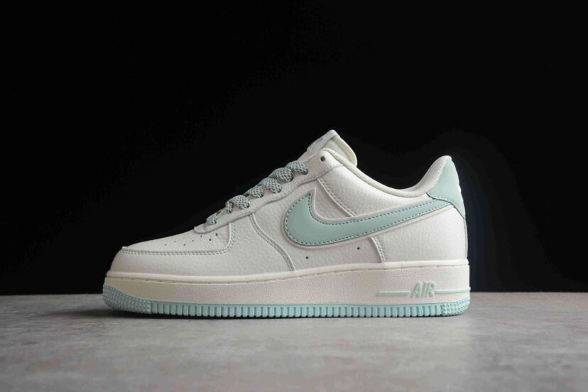 Air Force 1 Low White Sky Blue