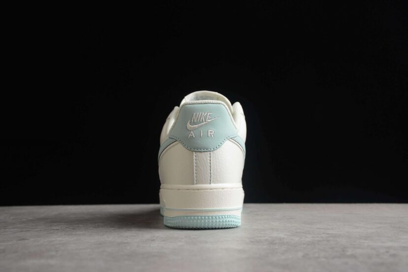 Air Force 1 Low White Sky Blue