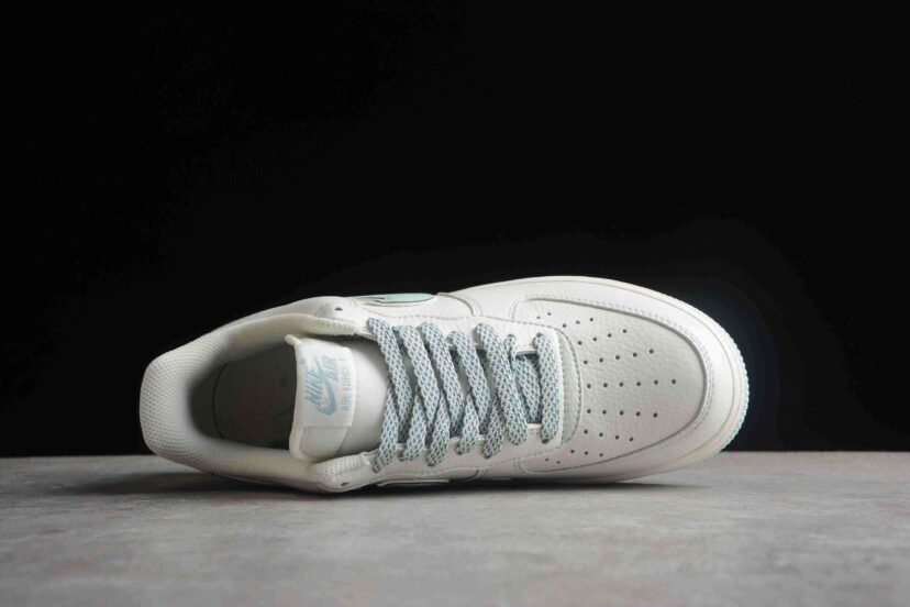 Air Force 1 Low White Sky Blue