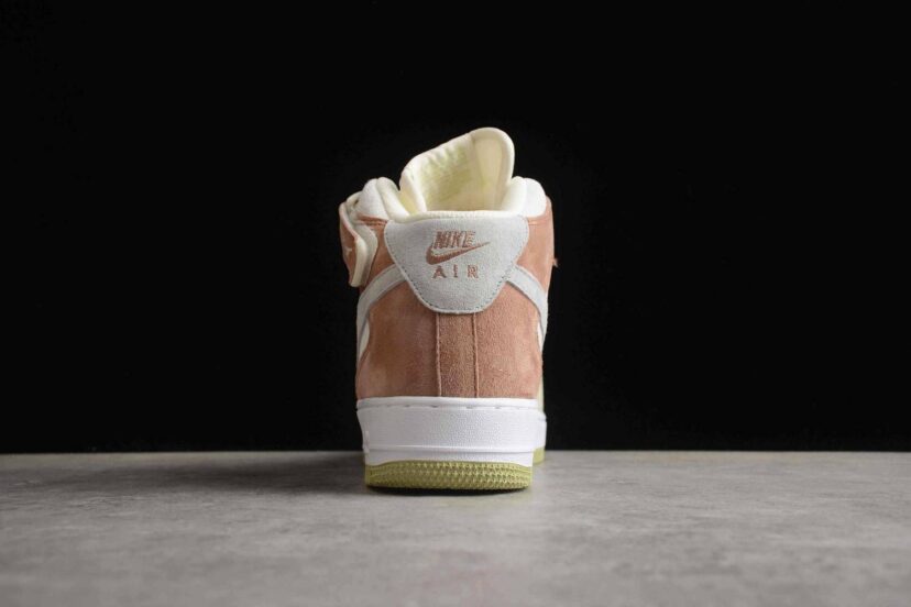 Air Force 1 Mid 07 Light Green