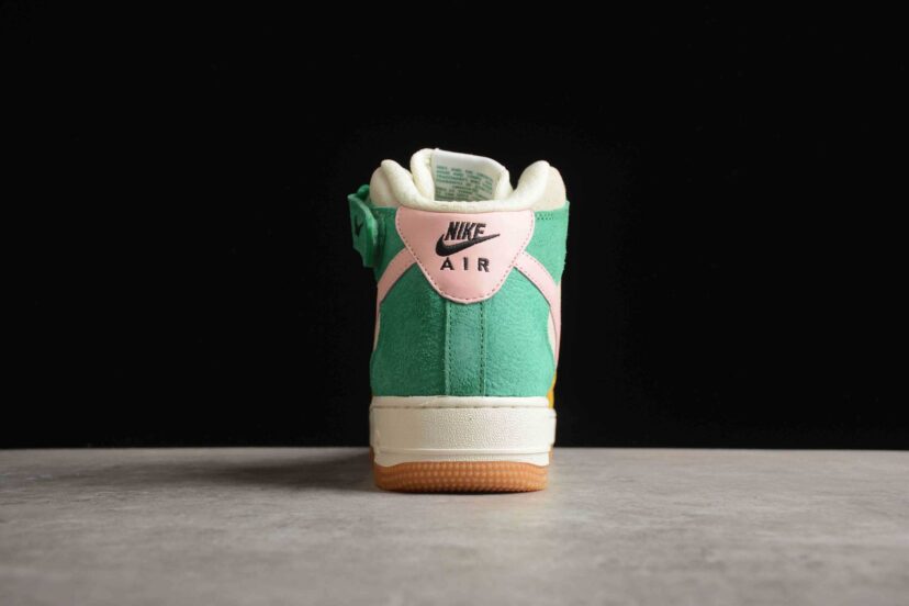 Air Force 1 Mid Coconut Milk