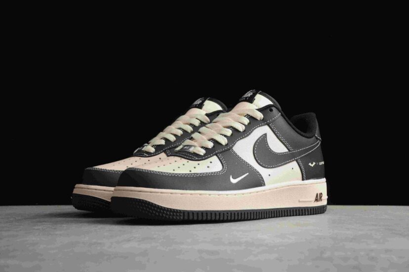 Carhatt x Nike Air Force 1 07 Low Black White