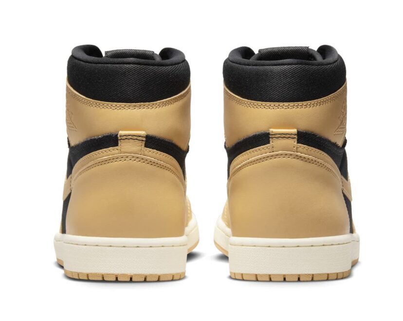 Air Jordan 1 High OG Heirloom