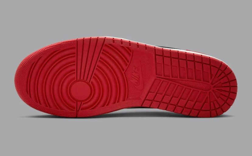 Air Jordan 1 Low OG Chicago 2025
