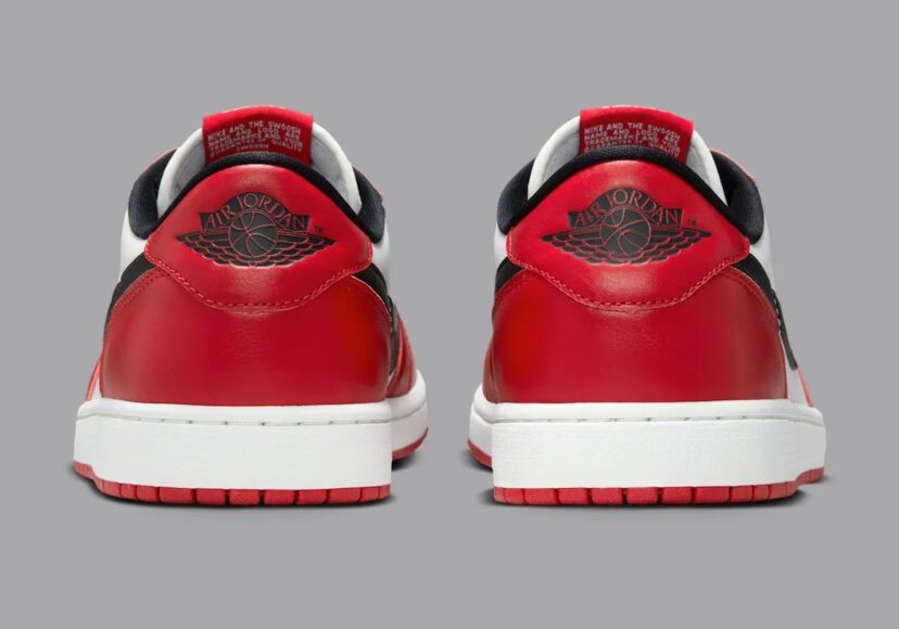 Air Jordan 1 Low OG Chicago 2025