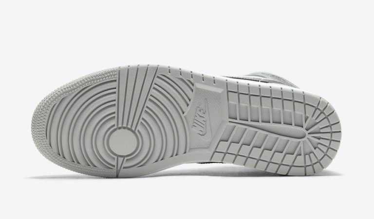 Air Jordan 1 Mid Light Smoke Grey