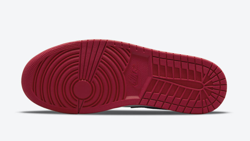 Air Jordan 1 Low Bred Toe