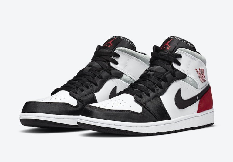Air Jordan 1 Mid SE Smoke Grey