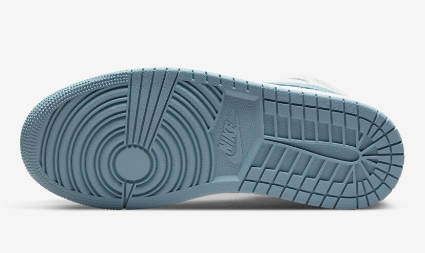 Air Jordan 1 Mid UNC