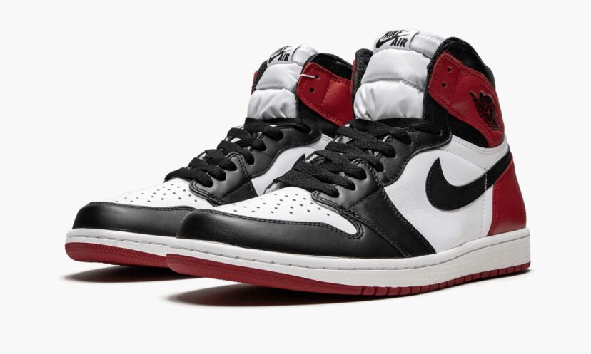 Jordan 1 Retro Black Toe