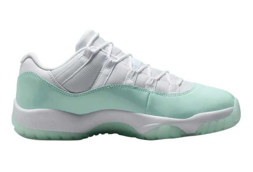 Air Jordan 11 Low Igloo