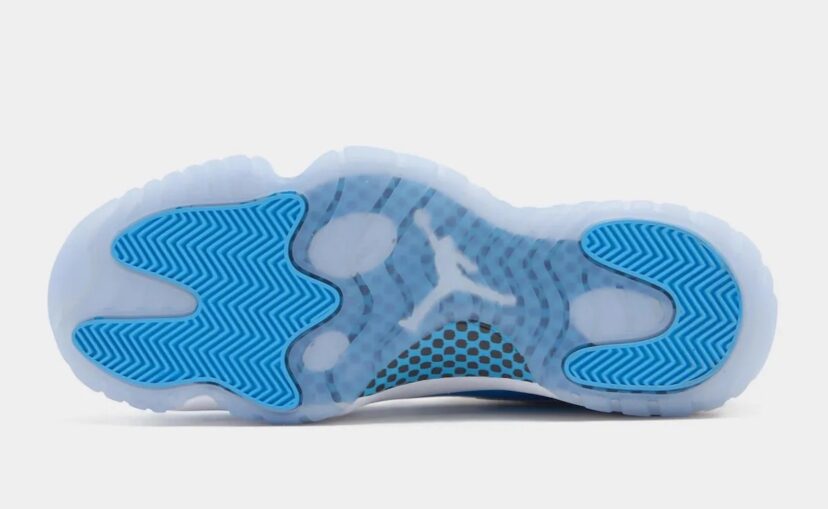 Air Jordan 11 Retro Low University Blue 2026