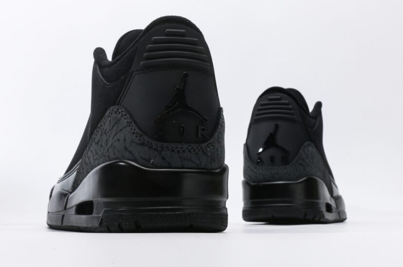 Air Jordan 3 Retro Black Cat (2025)
