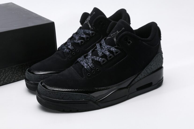 Air Jordan 3 Retro Black Cat (2025)