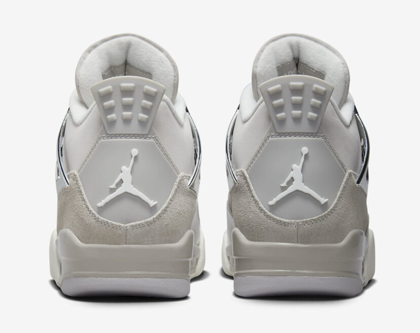 Air Jordan 4 Frozen Moments