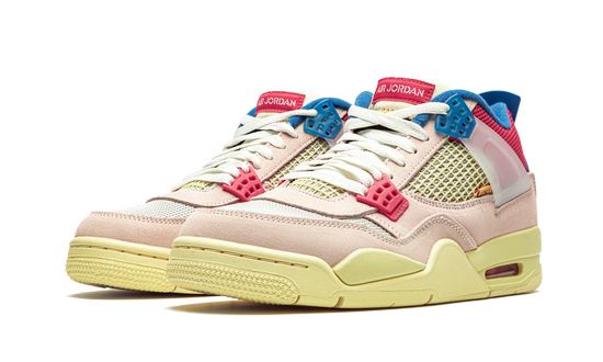 Air Jordans 4 Retro SP “Union” Guava Ice
