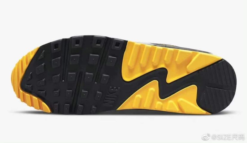 Air Max 90 Batman Vibes