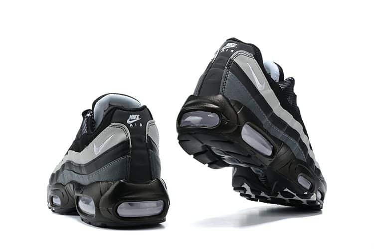 Air Max 95 Essential