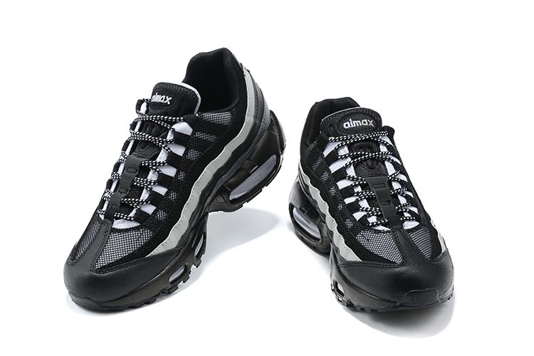 Air Max 95 Essential