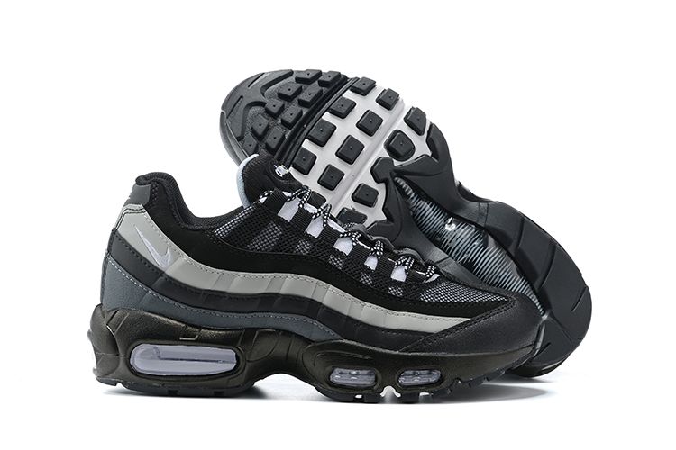 Air Max 95 Essential