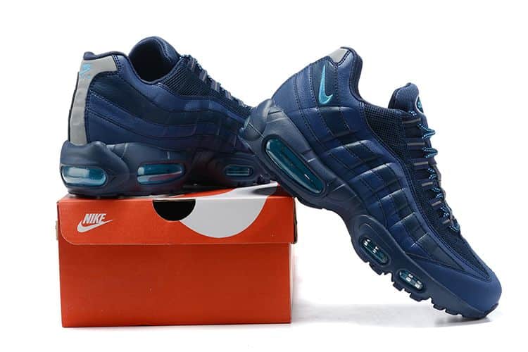 Air Max 95 Navy Makeover