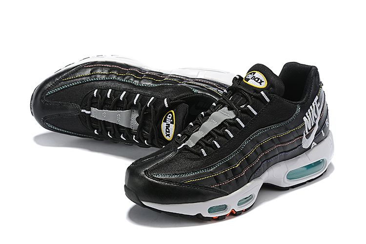 AIR MAX 95 SE Black Windbreaker