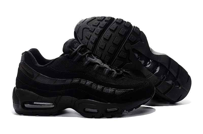 Air Max 95 Triple Black
