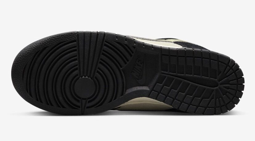 Dunk Low Black Suede Team Gold