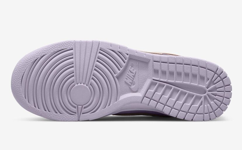Dunk Low Easter 2022