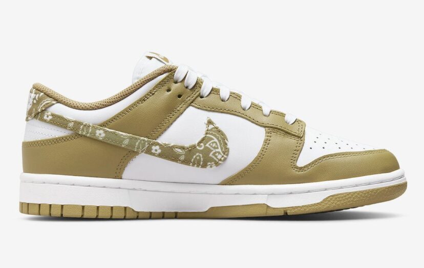 Dunk Low Essential Paisley Pack Barley