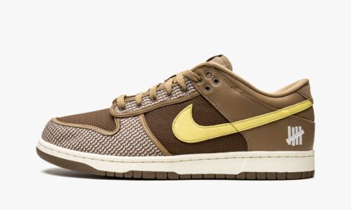 Dunk Low SP Undefeated Canteen Dunk vs. AF1 Pack