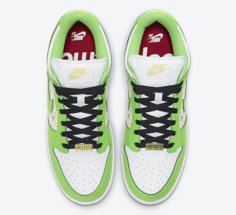 Dunk Low Supreme Stars Mean Green (2021)